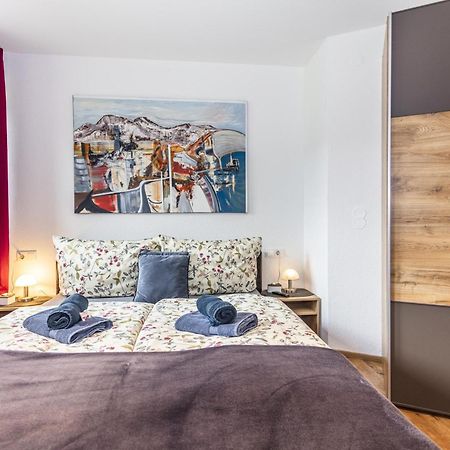 Ferienwohnung Katharina ホラースバッハ・イム・ピンツガウ エクステリア 写真