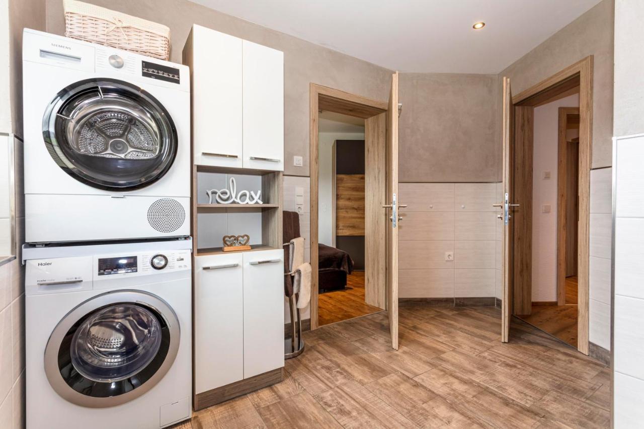 Ferienwohnung Katharina ホラースバッハ・イム・ピンツガウ エクステリア 写真