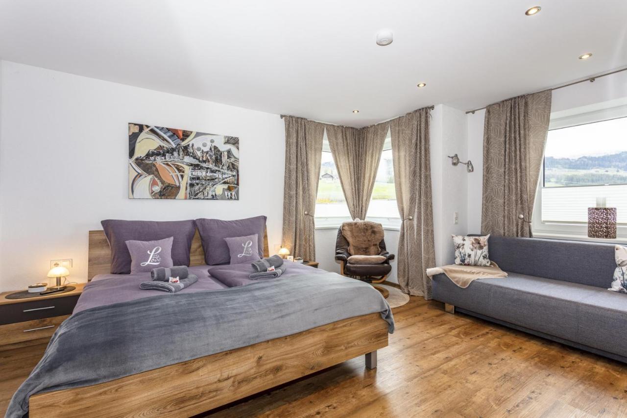 Ferienwohnung Katharina ホラースバッハ・イム・ピンツガウ エクステリア 写真